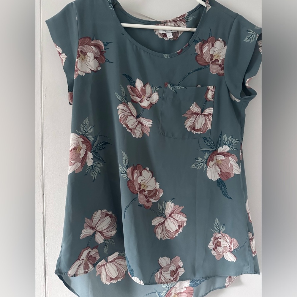Blouse R Essentials